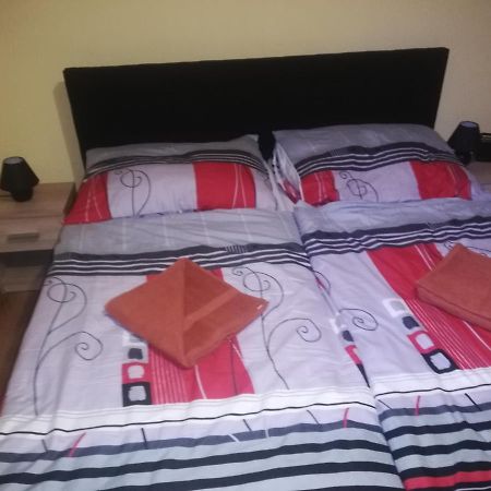 Appartamento privát femamki Licartovce Esterno foto