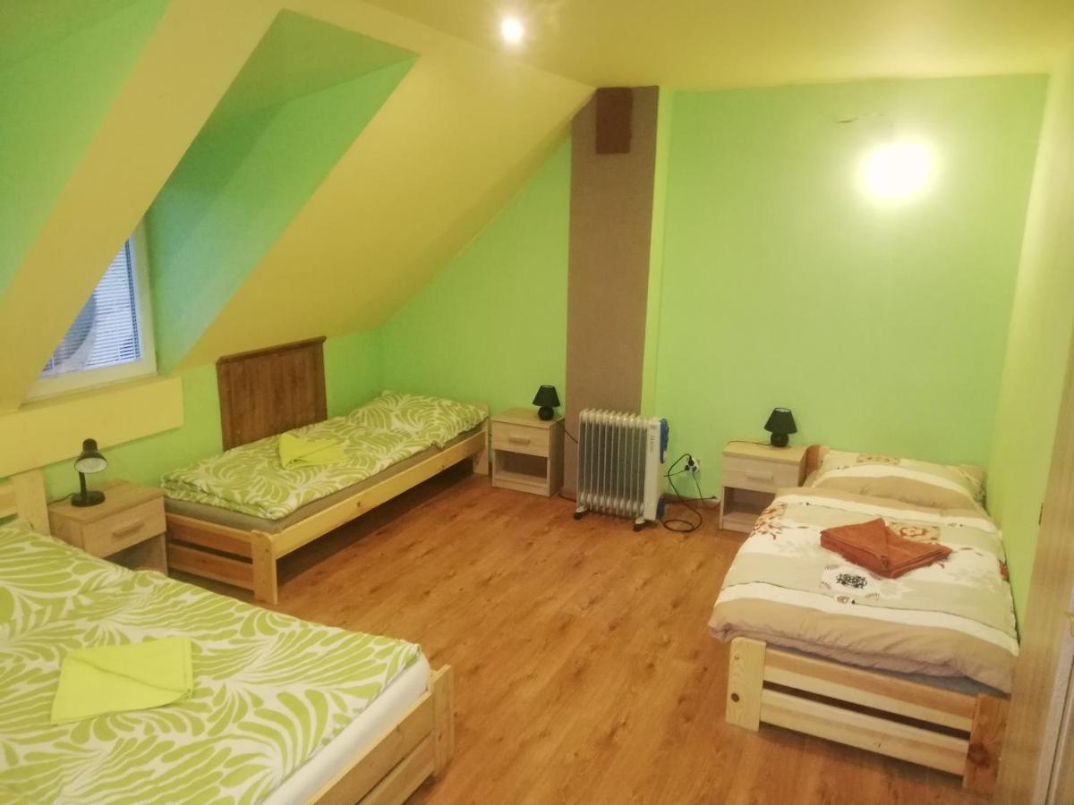 Appartamento privát femamki Licartovce Esterno foto