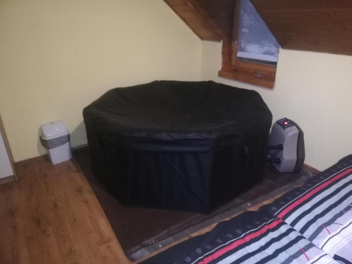 Appartamento privát femamki Licartovce Esterno foto