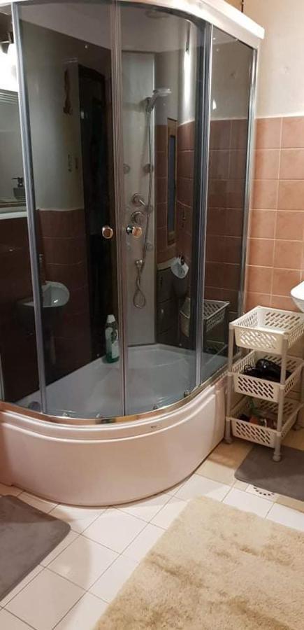 Appartamento privát femamki Licartovce Esterno foto