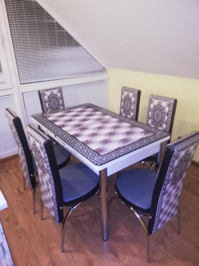Appartamento privát femamki Licartovce Esterno foto