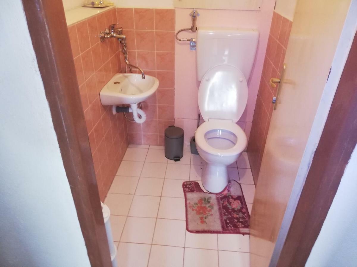 Appartamento privát femamki Licartovce Esterno foto