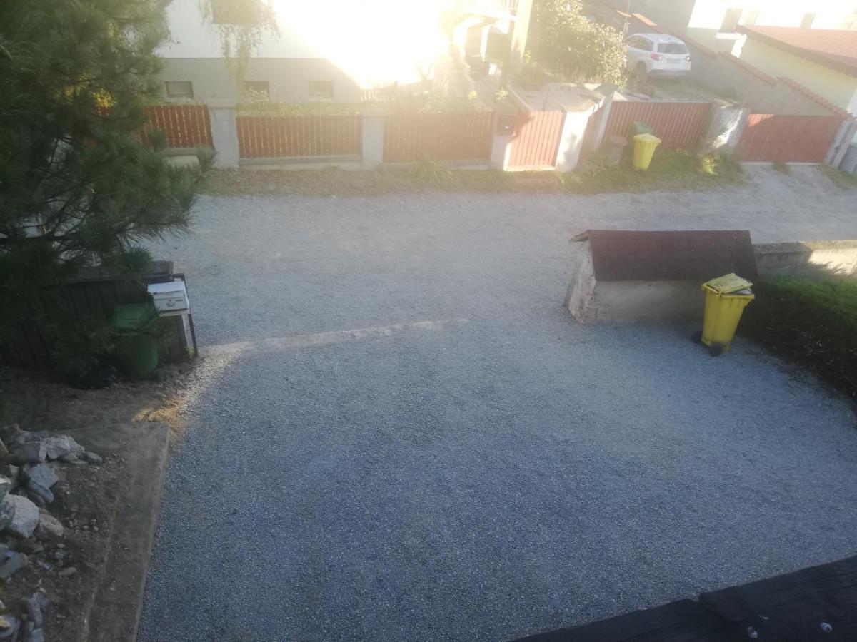 Appartamento privát femamki Licartovce Esterno foto